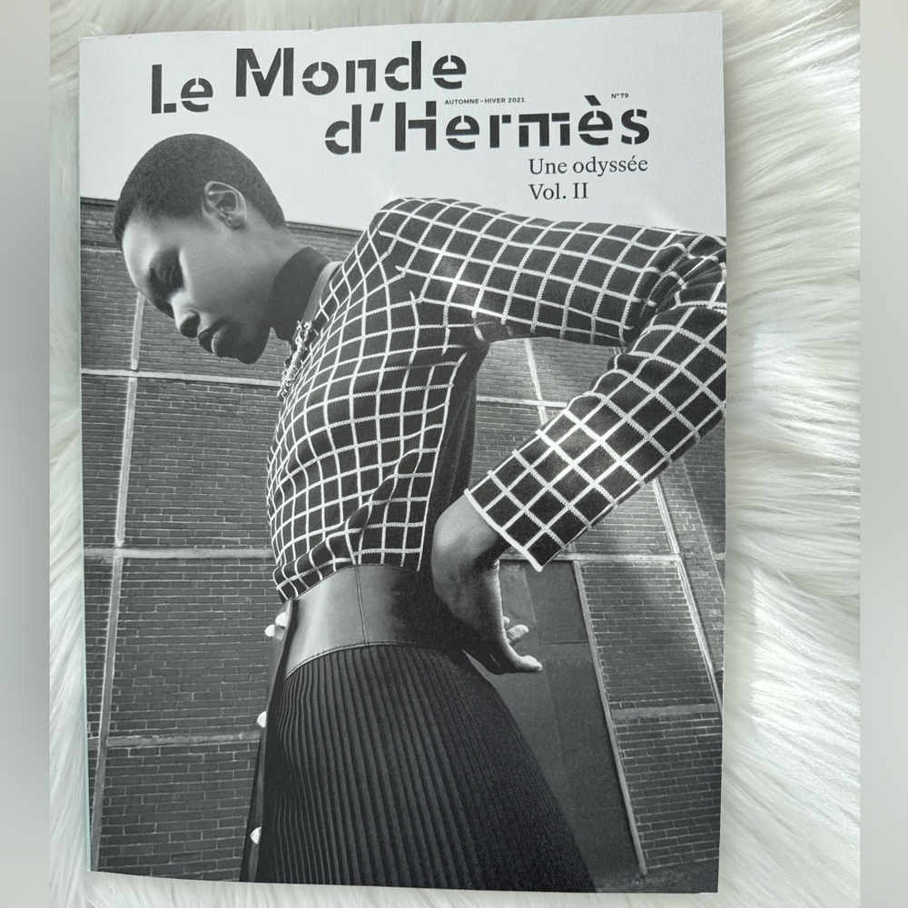 Le Monde Hermès winter 2021 magazine.
